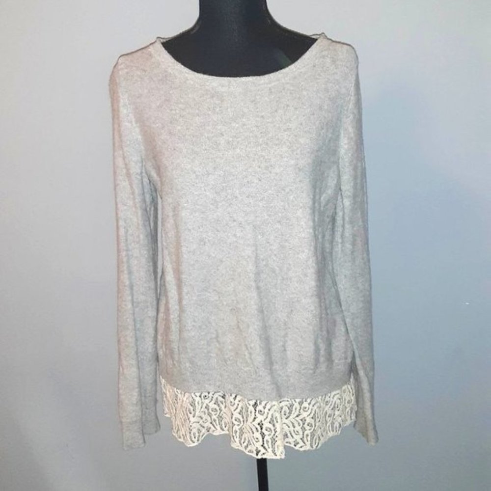 Angel of the North Light Weight Sweater Grey w/ Lace Accents Size Large